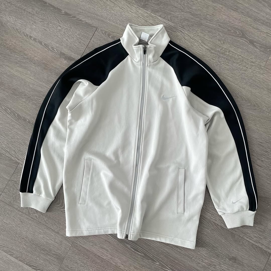 Tracktop Nike