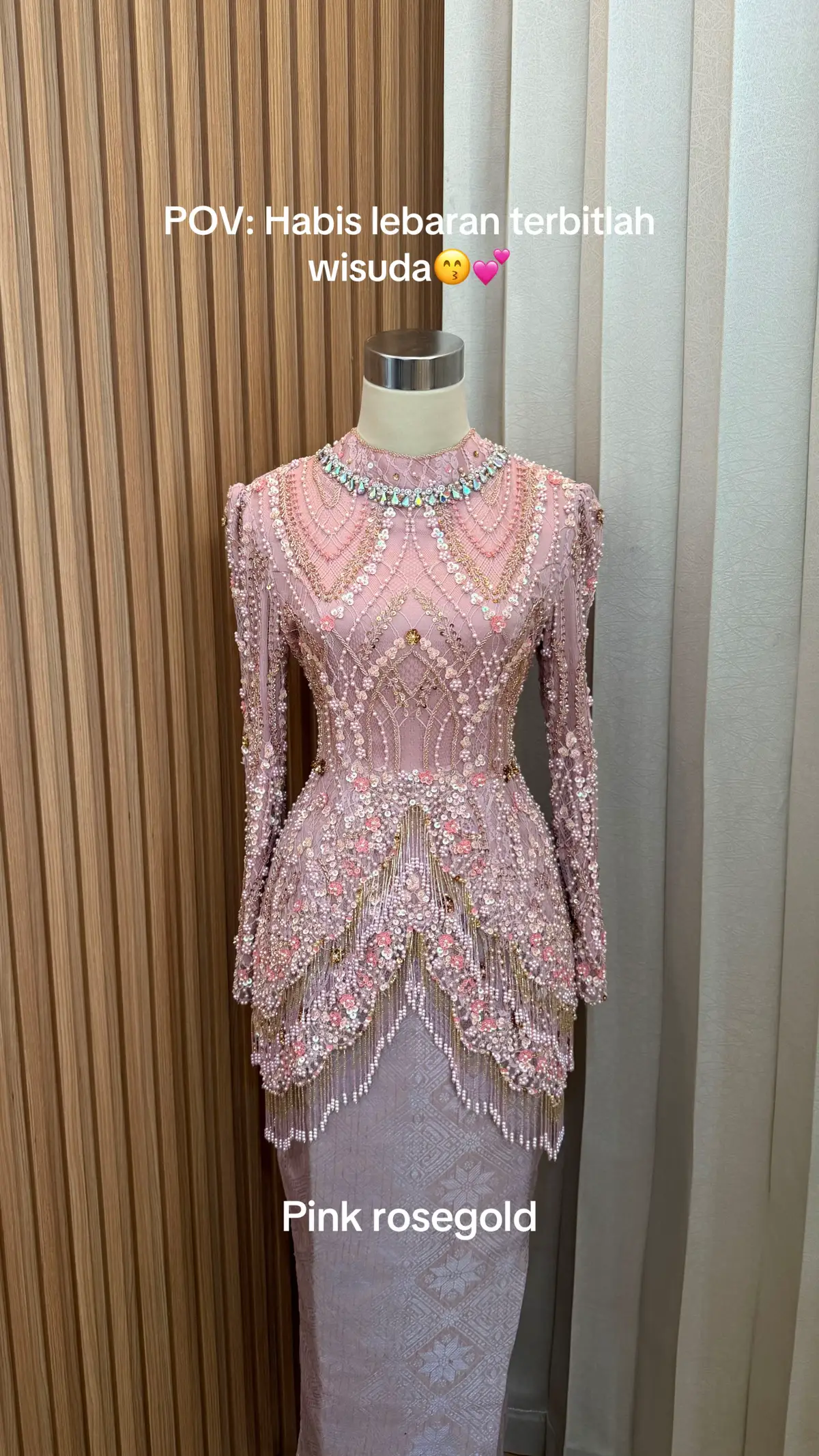 Kebaya modern